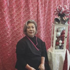 Meet your Posher, Delia